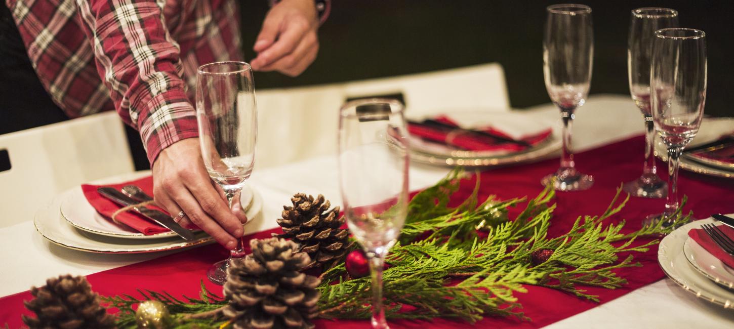 Dækket julebord